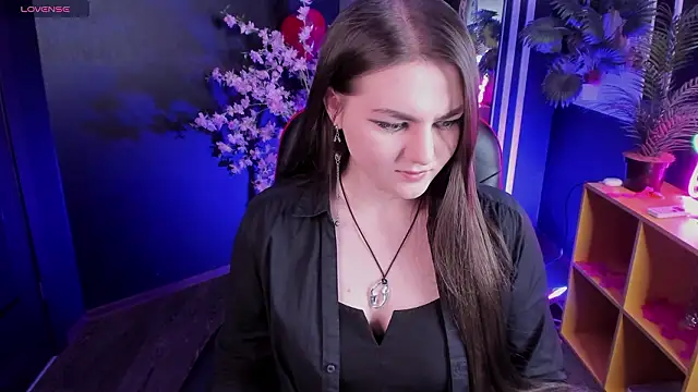 Snapshot of ScarletMur chatting on February 2026 10:49:02 AM ScarletMur online show from February 2026 10:49:02 AM