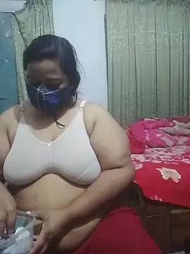 momo loves online show from February 2026 04:30:01 PM