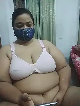 momo loves online show from April 2026 05:32:01 PM