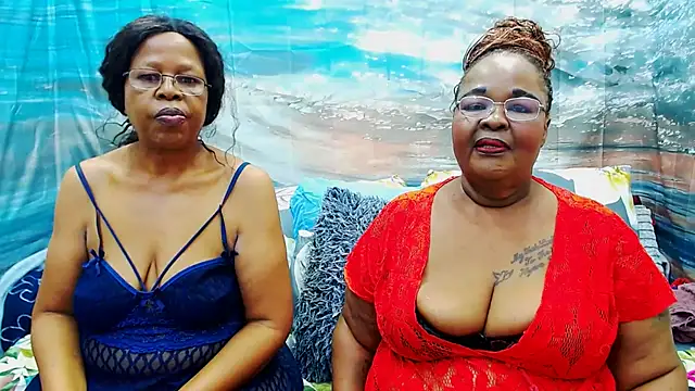 Snapshot of SEXY_MATURExx chatting on June 2026 05:57:02 PM SEXY MATURExx online show from June 2026 05:57:02 PM