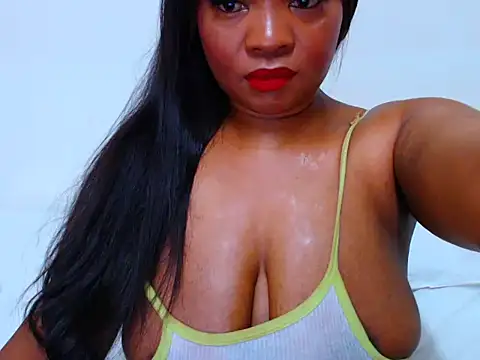 Snapshot of HONEYxPOT chatting on February 2026 03:22:02 AM HONEYxPOT online show from February 2026 03:22:02 AM