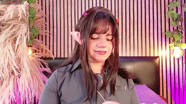 Hiddenhotcake online show from May 2026 06:59:01 PM