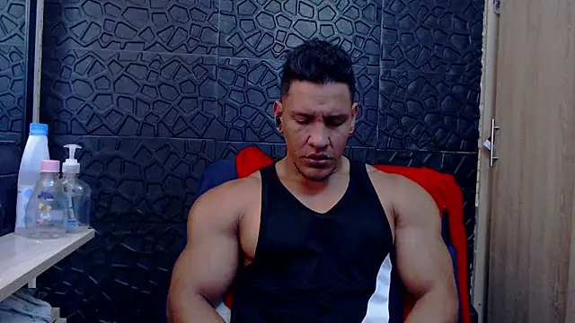 Snapshot of viktor_herrera chatting on February 2026 03:15:02 PM viktor herrera online show from February 2026 03:15:02 PM