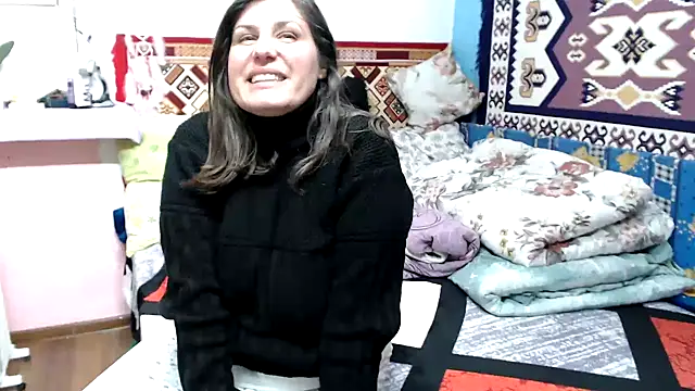 Adelinemilf online show from February 2026 10:08:01 AM