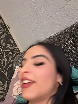 Evelin199 online show from April 2026 04:56:02 PM