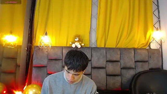 Maik Russo online show from February 2026 11:45:01 PM