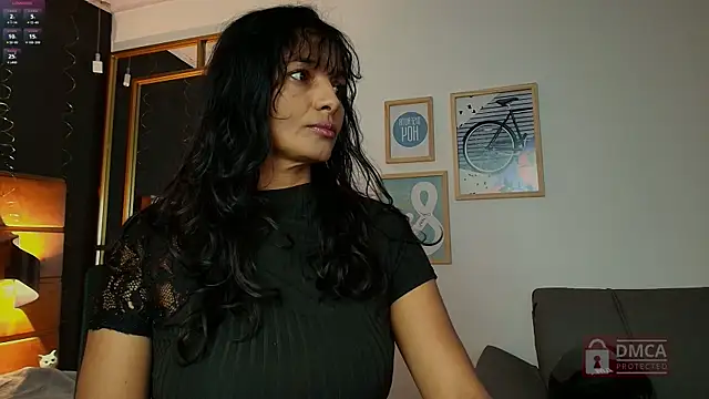 gaby jazmin online show from April 2026 10:43:01 PM