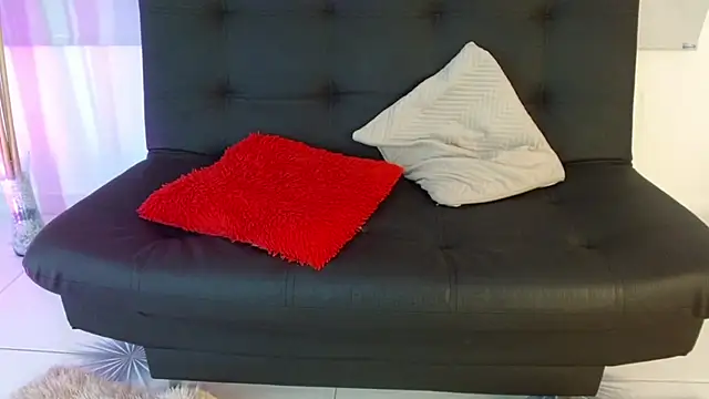 Collins luna online show from January 2026 08:01:02 PM