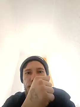 Snapshot of Andreas2335 chatting on January 2026 09:56:01 AM Andreas2335 online show from January 2026 09:56:01 AM