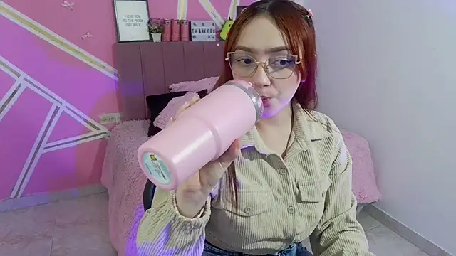 Snapshot of Natasha_Romanof18 chatting on February 2026 03:16:02 AM Natasha Romanof18 online show from February 2026 03:16:02 AM