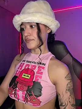 crystal dlun online show from April 2026 10:40:01 PM