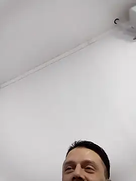 RAFAELQUINTEROSCAVALHEI online show from April 2026 03:57:02 PM