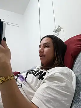 Snapshot of ofjuliaa chatting on June 2026 08:40:02 PM ofjuliaa online show from June 2026 08:40:02 PM