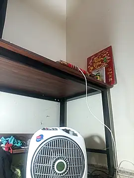 Snapshot of Lyna_sexy24 chatting on April 2026 11:38:01 PM Lyna sexy24 online show from April 2026 11:38:01 PM