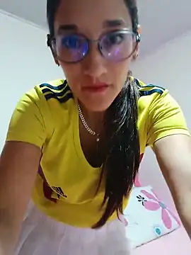 Snapshot of EcoDePiel chatting on June 2026 05:51:02 AM EcoDePiel online show from June 2026 05:51:02 AM