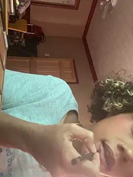 Tamiii420 online show from February 2026 05:27:02 PM