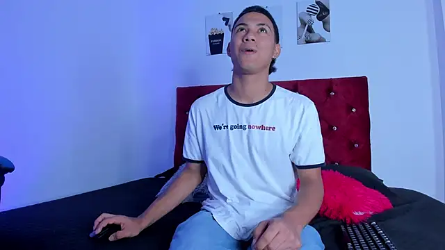 Liamsubtle01 online show from January 2026 05:48:01 PM