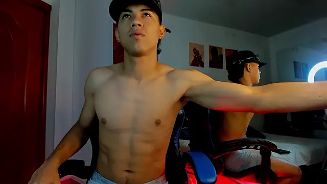 Snapshot of Liamsubtle01 chatting on February 2026 11:25:01 AM Liamsubtle01 online show from February 2026 11:25:01 AM