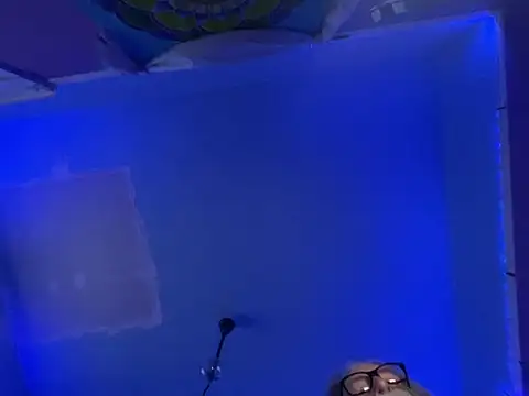 Snapshot of LickYourYoni chatting on February 2026 03:19:01 PM LickYourYoni online show from February 2026 03:19:01 PM