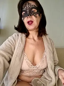 larizinha2026 online show from May 2026 04:57:01 PM