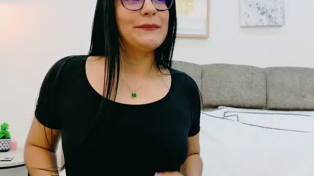 AlmaRose  online show from May 2026 12:54:02 PM