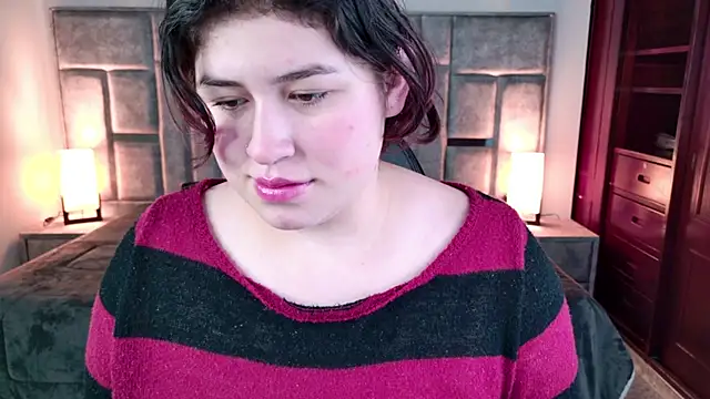 azul veraa online show from April 2026 12:25:01 PM