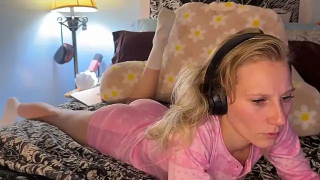 mysunidreamss online show from January 2026 02:15:01 AM