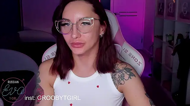 SibylVex online show from March 2026 03:08:02 PM