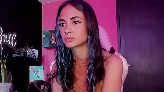 azula lillet online show from March 2026 09:00:02 PM