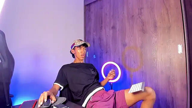 neitan miller  online show from March 2026 05:58:02 AM