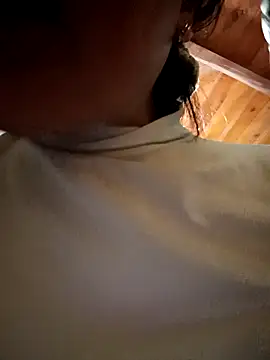 Snapshot of yu--yo chatting on March 2026 04:00:02 PM yu--yo online show from March 2026 04:00:02 PM