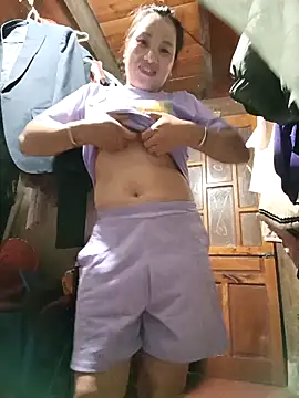 Snapshot of yu--yo chatting on March 2026 05:40:02 AM yu--yo online show from March 2026 05:40:02 AM