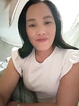 Snapshot of yu--yo chatting on April 2026 02:14:02 PM yu--yo online show from April 2026 02:14:02 PM