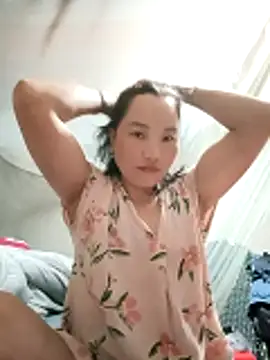 Snapshot of yu--yo chatting on April 2026 10:44:01 PM yu--yo online show from April 2026 10:44:01 PM