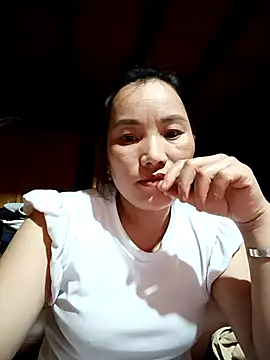 Snapshot of yu--yo chatting on April 2026 11:59:01 AM yu--yo online show from April 2026 11:59:01 AM