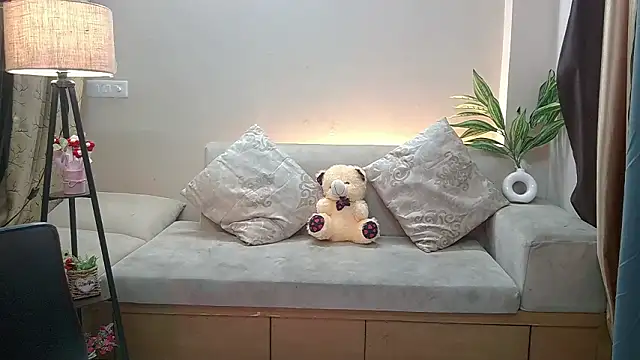 Snapshot of CutieVibe01 chatting on March 2026 09:48:02 AM CutieVibe01 online show from March 2026 09:48:02 AM