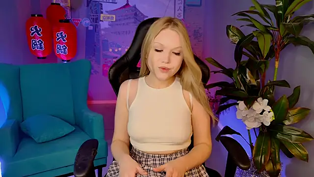 ChloeWhite online show from January 2026 02:00:02 PM