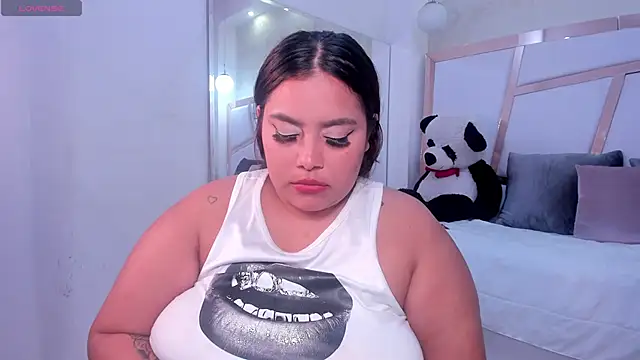 Snapshot of tatikanyx chatting on June 2026 09:14:01 AM tatikanyx online show from June 2026 09:14:01 AM