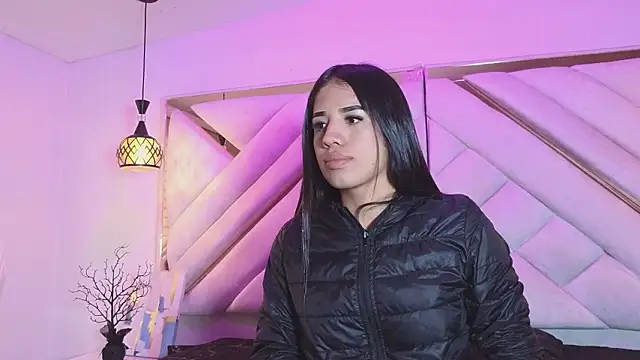 zoevg online show from March 2026 12:32:01 PM