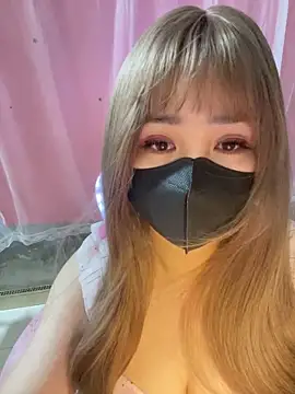 -Violet-t online show from March 2026 02:05:02 PM