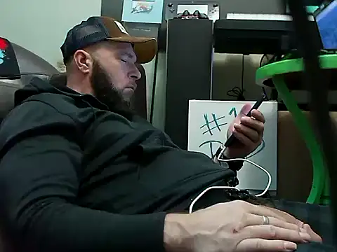 Numba1dad  online show from February 2026 05:56:01 PM