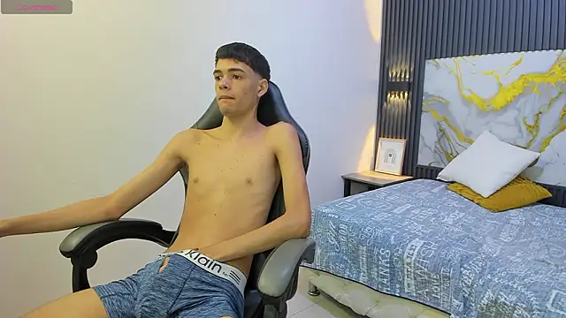 Snapshot of Dark_Desiree18 chatting on February 2026 12:26:01 PM Dark Desiree18 online show from February 2026 12:26:01 PM