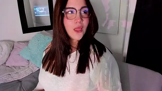 Snapshot of ivy_velvet chatting on May 2026 01:33:02 AM ivy velvet online show from May 2026 01:33:02 AM