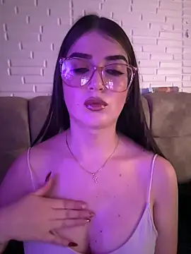 moon0626 online show from April 2026 02:33:02 PM