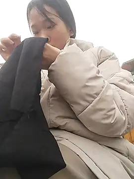 Snapshot of Hina2xx chatting on February 2026 06:51:01 AM Hina2xx online show from February 2026 06:51:01 AM