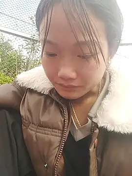 Snapshot of Hina2xx chatting on February 2026 02:18:02 AM Hina2xx online show from February 2026 02:18:02 AM