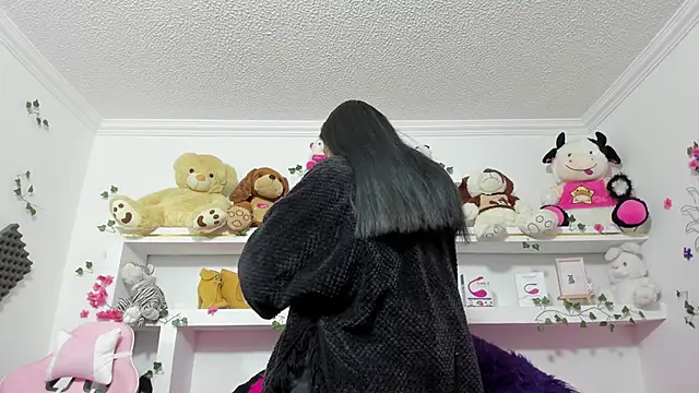 maira diazz online show from February 2026 11:58:02 AM