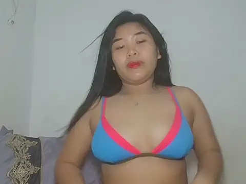 Snapshot of Zyeiii chatting on February 2026 05:47:02 PM Zyeiii online show from February 2026 05:47:02 PM