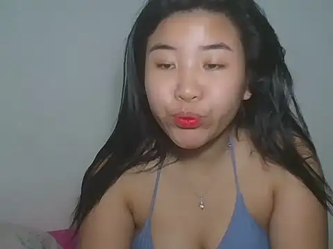 Snapshot of Zyeiii chatting on February 2026 05:33:01 PM Zyeiii online show from February 2026 05:33:01 PM