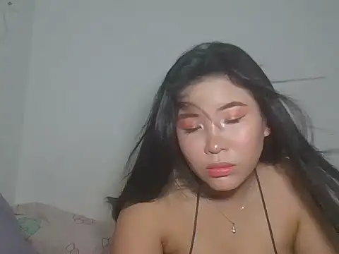 Snapshot of Zyeiii chatting on February 2026 06:14:02 AM Zyeiii online show from February 2026 06:14:02 AM